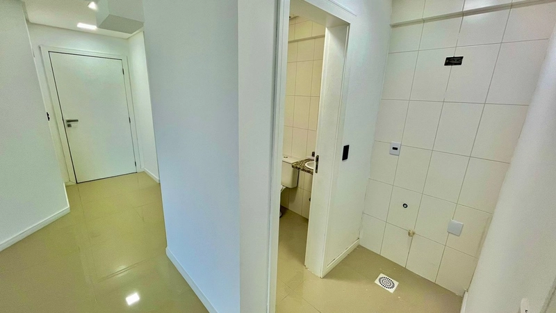 Sala comercial no centro de Capão da Canoa!: 7ª foto da galeria de imagens do imóvel