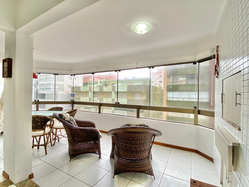 apartamento 2dormitórios, sacada de frente, 1quadra do mar! Navegantes: 5ª foto da galeria de imagens do imóvel