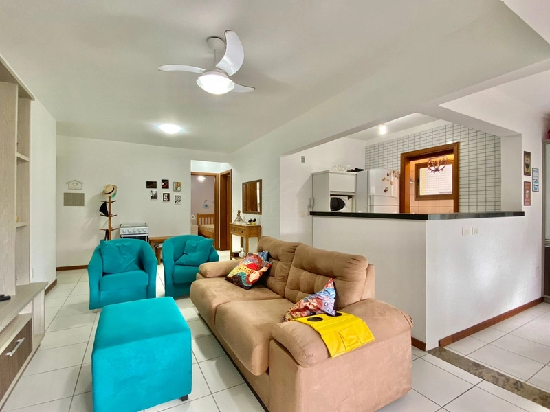apartamento 2dormitórios, sacada de frente, 1quadra do mar! Navegantes: 3ª foto da galeria de imagens do imóvel