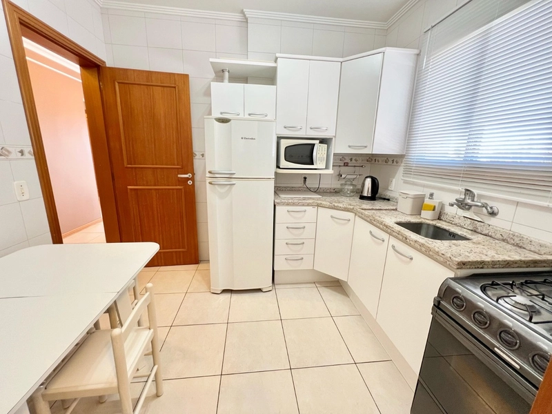 Apartamento 02 dormitórios no Centro Vista para o Mar: 12ª foto da galeria de imagens do imóvel