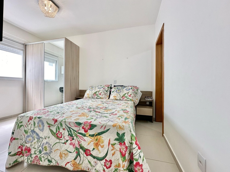 Apartamento sacada de frente 02 dormitórios mobiliado 01 quadra do mar: 20ª foto da galeria de imagens do imóvel