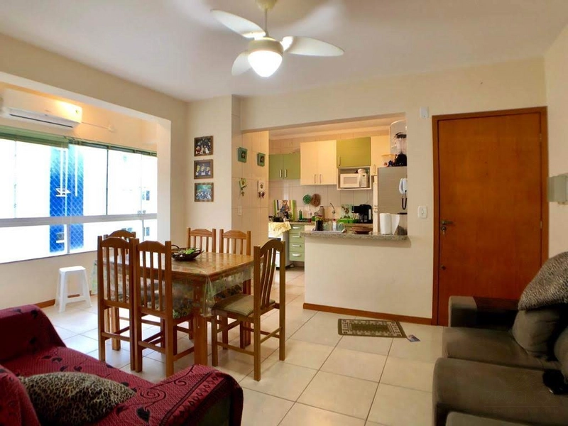 Apartamento de 2 dormitórios no Centro de Capão da Canoa.: 1ª foto da galeria de imagens do imóvel