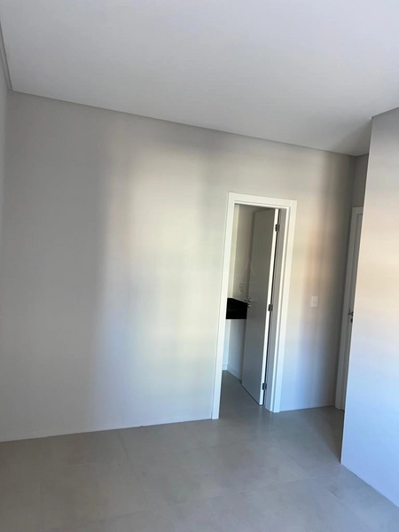 Oportunidade ao Lado da Praça Flavio Boianovisck, Apartamento 02 dorm.: 3ª foto da galeria de imagens do imóvel
