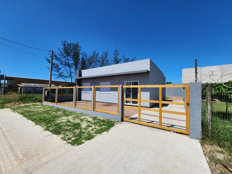 CASA 03 DORMITÓRIOS EM CAPÃO DA CANOA!: 2ª foto da galeria de imagens do imóvel