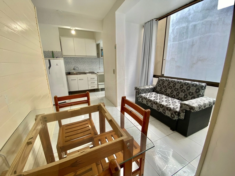 JK Transformado em 1 dormitório, mobiliado, Centro!: 3ª foto da galeria de imagens do imóvel