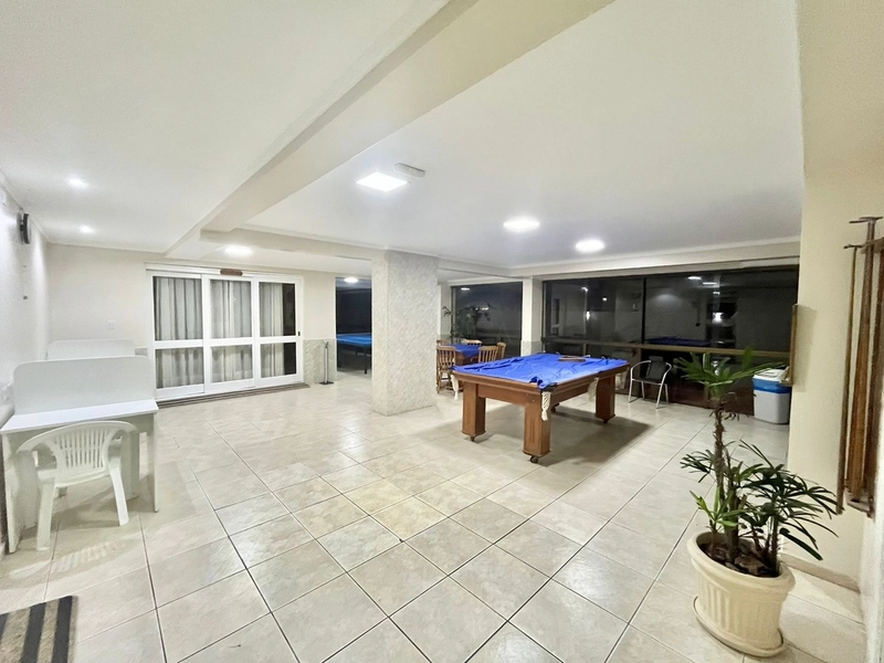 Duplex com 02 dormitórios, Mobiliado, sacada em L a 03 quadras do mar: 27ª foto da galeria de imagens do imóvel