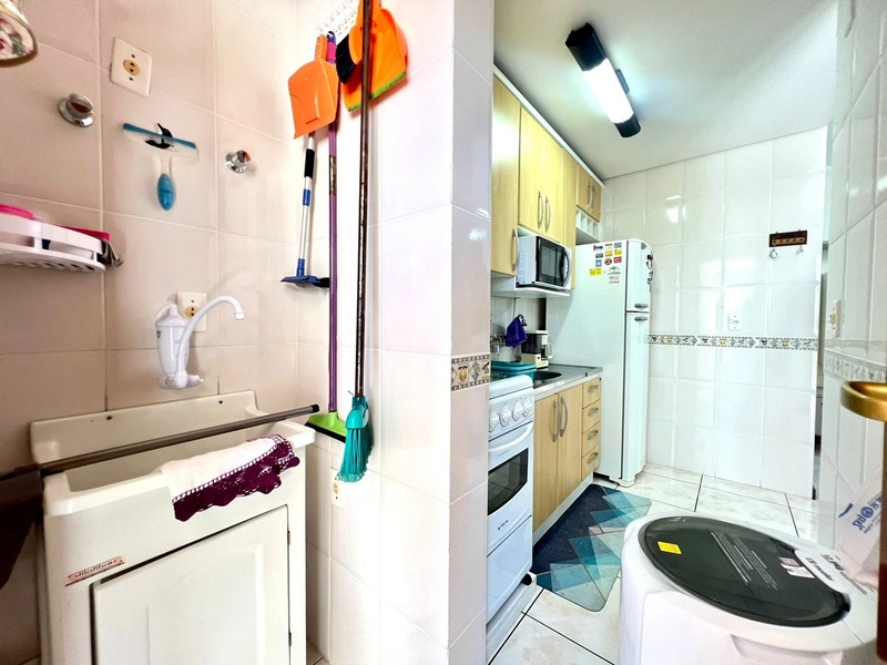 Duplex com 02 dormitórios, Mobiliado, sacada em L a 03 quadras do mar: 15ª foto da galeria de imagens do imóvel