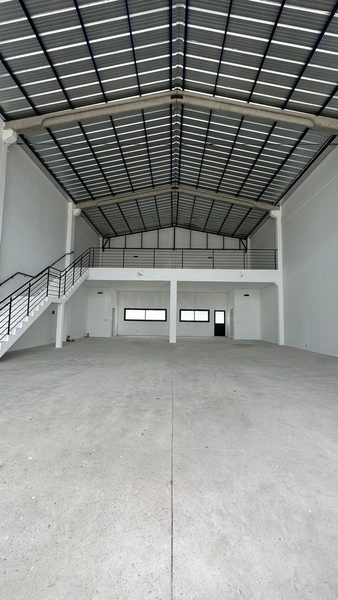 Loja comercial à venda: 4ª foto da galeria de imagens do imóvel