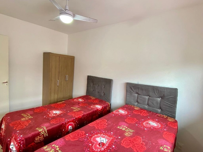 Apartamento amplo 2 dormitórios com sacada de frente !com box!: 4ª foto da galeria de imagens do imóvel