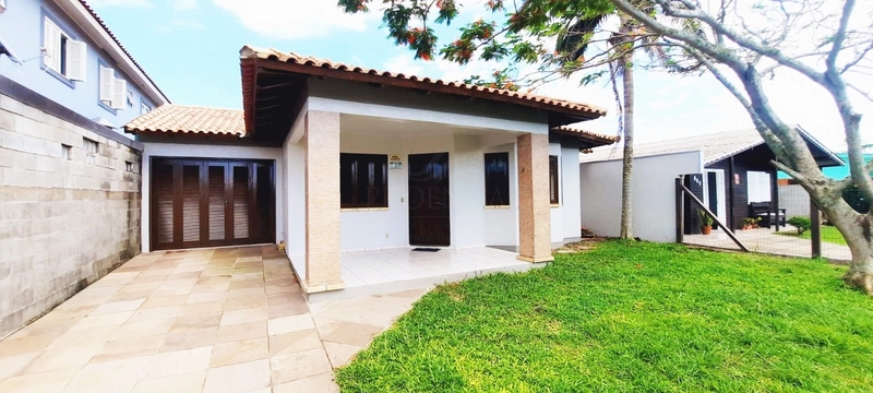 Casa à venda em Capão Da Canoa, próximo do mar.: 5ª foto da galeria de imagens do imóvel