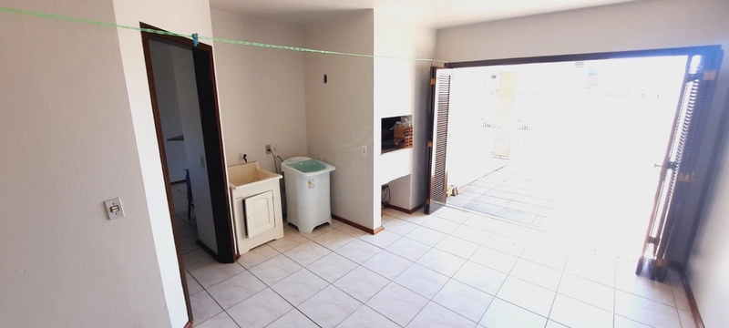 Casa à venda em Capão Da Canoa, próximo do mar.: 17ª foto da galeria de imagens do imóvel