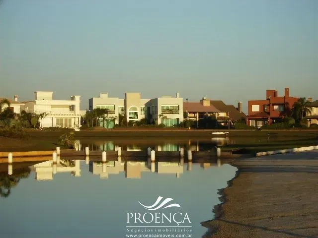 Casa a venda no condominio Lagos Park Praia de Atlântida!: 2ª foto da galeria de imagens do imóvel