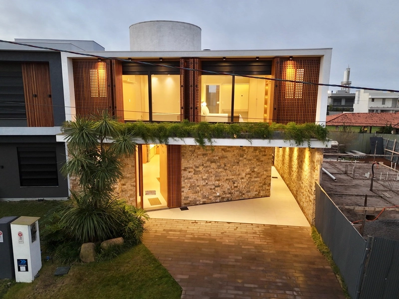 Casas em condomínio à venda em Xangri-Lá, Condomínio Sunset: 1ª foto da galeria de imagens do imóvel