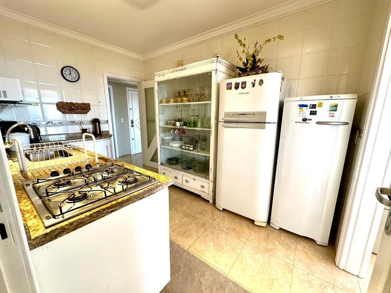 Apartamento 4 dormitórios,sendo2 suítes, 2 vagas, Beira Mar!: 15ª foto da galeria de imagens do imóvel
