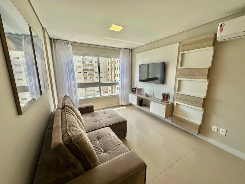 2 dormitórios de frente! mobiliado e decorado! 3 quadras do mar!: 3ª foto da galeria de imagens do imóvel