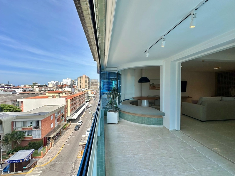 3 DORMITÓRIOS E 3 VAGAS DE GARAGEM, CENTRO, MOBILIADO E DECORADO!: 1ª foto da galeria de imagens do imóvel