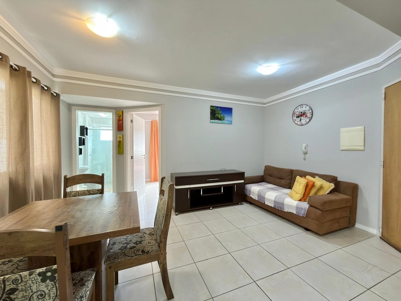 Apartamento 01 dormitório uma quadra do mar com box de garagem: 5ª foto da galeria de imagens do imóvel
