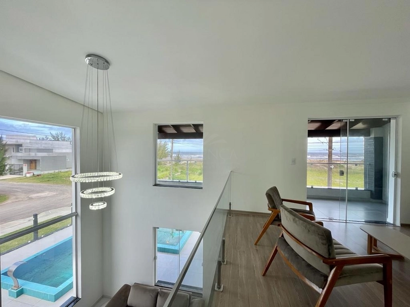 Casa a venda de esquina 3 Dormitórios com piscina!!: 22ª foto da galeria de imagens do imóvel