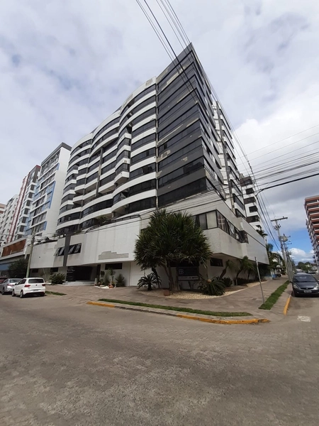 Apartamento Frente Praça Tiaraju mobiliado e Decorado Navegantes: 2ª foto da galeria de imagens do imóvel