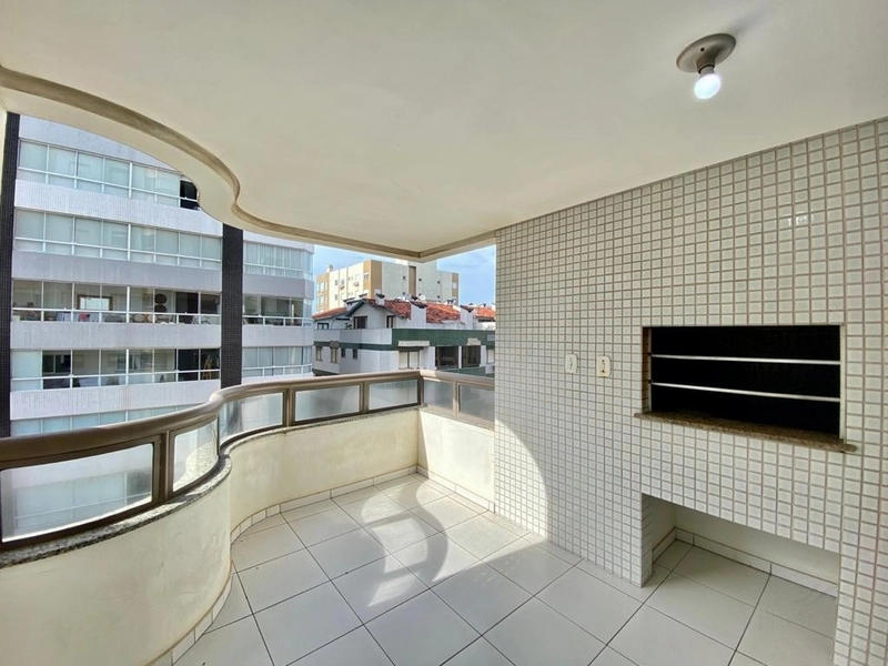 Amplo 2 dormitório, com sacadão de frente gourmet. 1 quadra do mar!: 1ª foto da galeria de imagens do imóvel