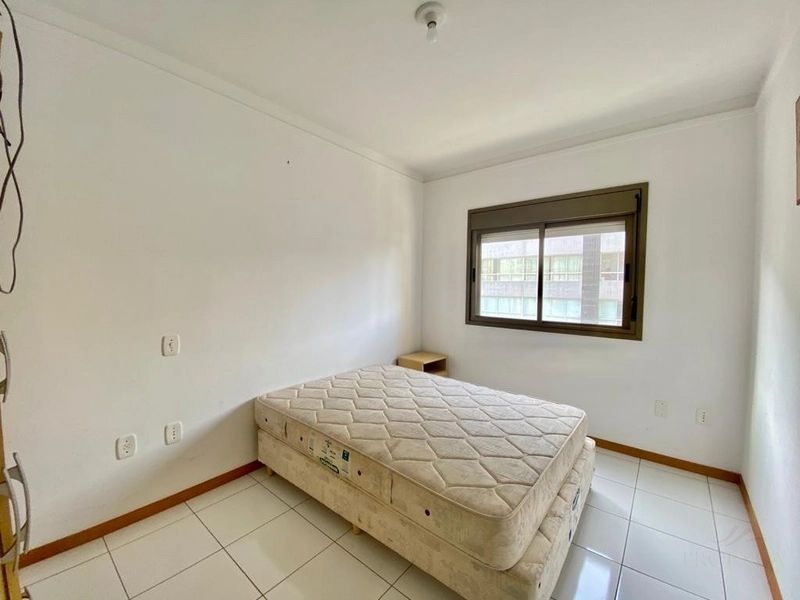 Amplo 2 dormitório, com sacadão de frente gourmet. 1 quadra do mar!: 14ª foto da galeria de imagens do imóvel