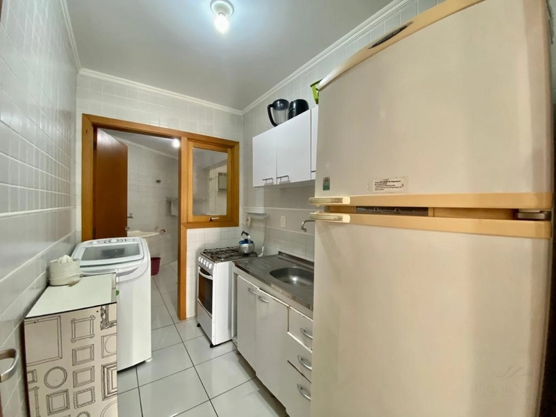 Amplo 2 dormitório, com sacadão de frente gourmet. 1 quadra do mar!: 12ª foto da galeria de imagens do imóvel