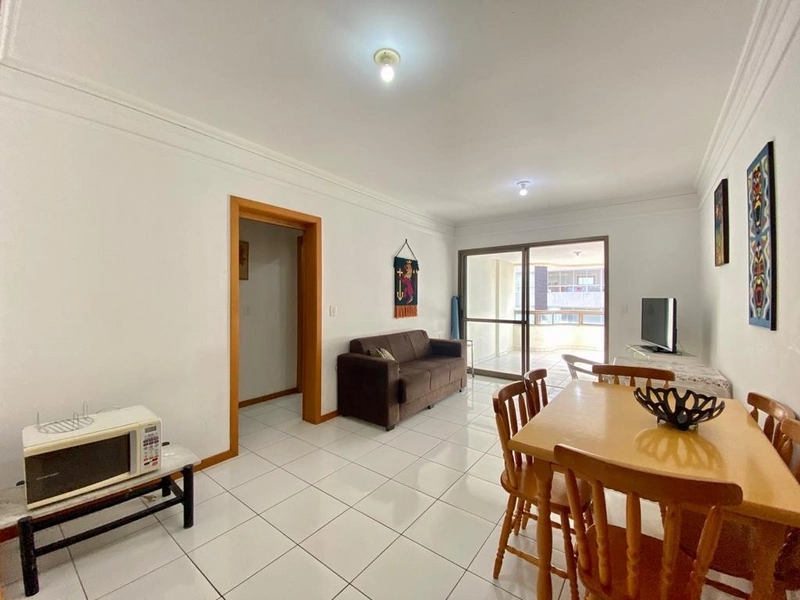 Amplo 2 dormitório, com sacadão de frente gourmet. 1 quadra do mar!: 9ª foto da galeria de imagens do imóvel