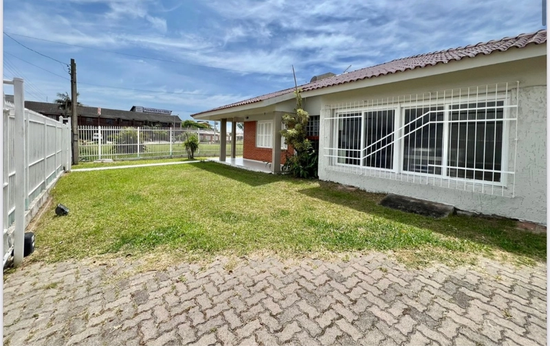 Casa no Bairro nobre, com terreno de 20x30 ao lado do Centro!: 2ª foto da galeria de imagens do imóvel