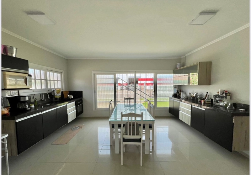 Casa no Bairro nobre, com terreno de 20x30 ao lado do Centro!: 6ª foto da galeria de imagens do imóvel