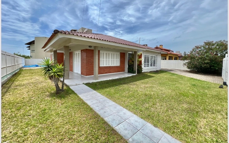 Casa no Bairro nobre, com terreno de 20x30 ao lado do Centro!: 1ª foto da galeria de imagens do imóvel