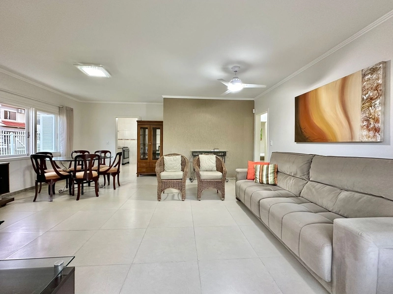 Casa 3 Dormitórios com suíte Com piscina Capão Novo: 2ª foto da galeria de imagens do imóvel