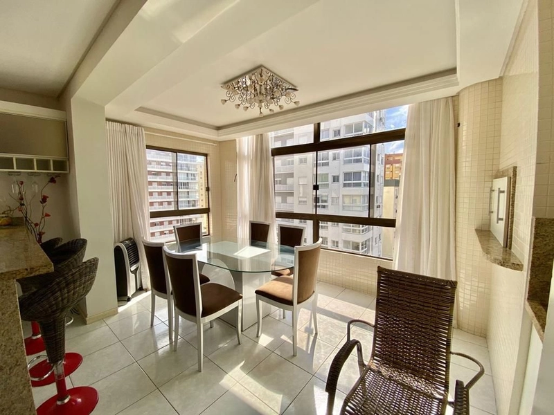 Duplex com terraço, 3 dormitórios, mobiliado, vaga!: 2ª foto da galeria de imagens do imóvel