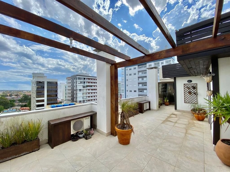 Duplex com terraço, 3 dormitórios, mobiliado, vaga!: 4ª foto da galeria de imagens do imóvel