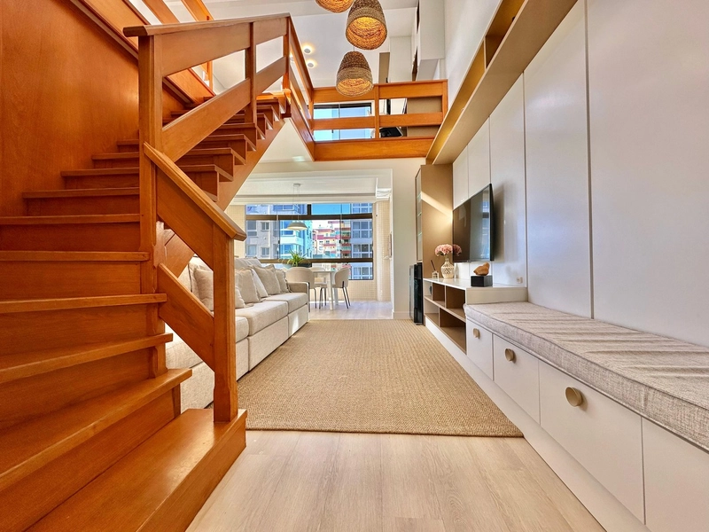 Duplex com terraço, 3 dormitórios, mobiliado, vaga!: 1ª foto da galeria de imagens do imóvel