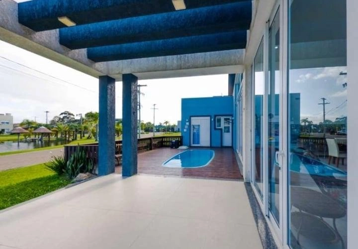Casa à venda em CAPÃO DA CANOA, Condomínio Dubai Resort.: 3ª foto da galeria de imagens do imóvel
