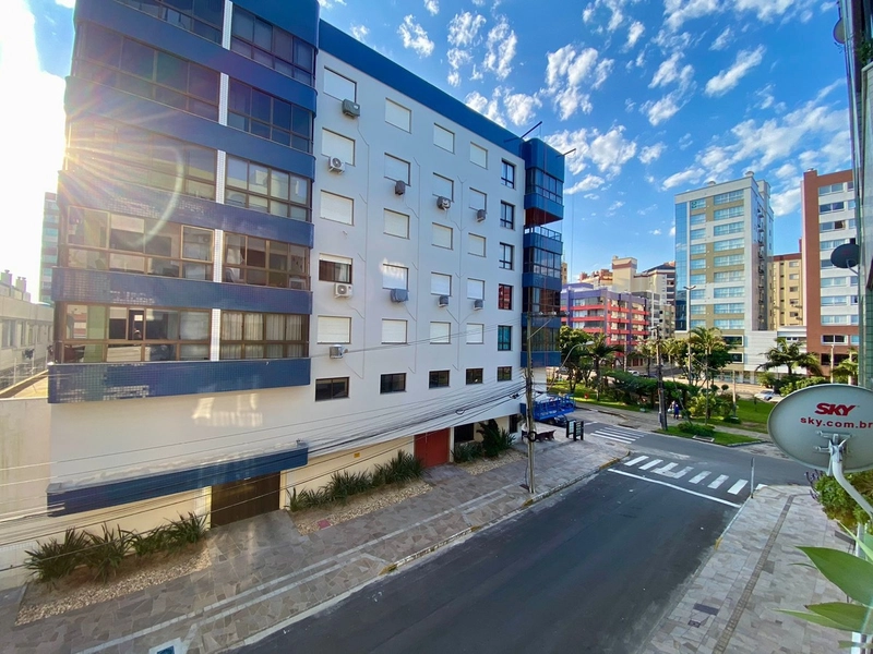 Apartamento frente praça em Capão da Canoa!: 2ª foto da galeria de imagens do imóvel