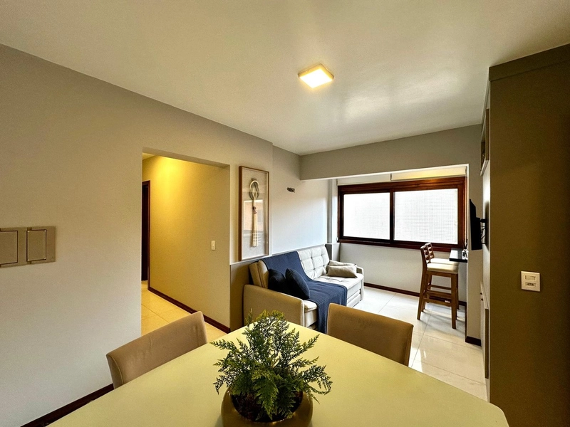 Apartamento 02 dormitórios no Centro de Capão da Canoa: 2ª foto da galeria de imagens do imóvel