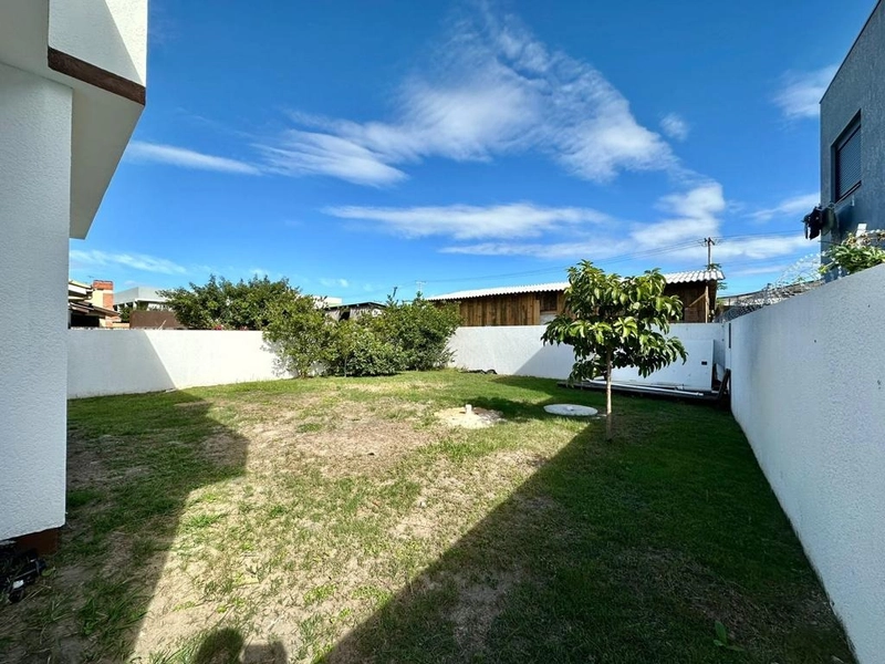 Casa 3 Dormitórios Lado Mar: 2ª foto da galeria de imagens do imóvel