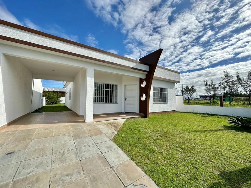 Casa 3 Dormitórios Lado Mar: 1ª foto da galeria de imagens do imóvel