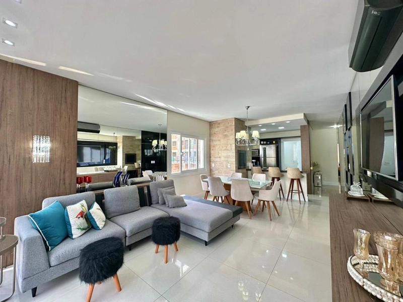 Apartamento de frente ,mobiliado e decorado! 2 dormitórios com suíte!: 6ª foto da galeria de imagens do imóvel