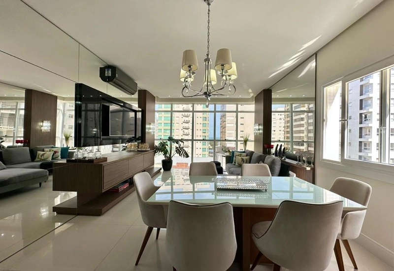 Apartamento de frente ,mobiliado e decorado! 2 dormitórios com suíte!: 3ª foto da galeria de imagens do imóvel