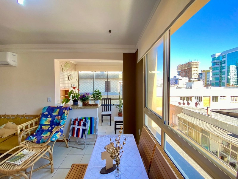 Apartamento de 2 dormitórios Uma quadra do mar!!: 5ª foto da galeria de imagens do imóvel