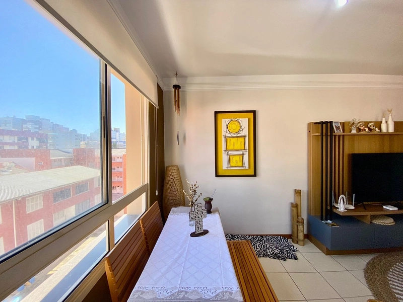 Apartamento de 2 dormitórios Uma quadra do mar!!: 4ª foto da galeria de imagens do imóvel
