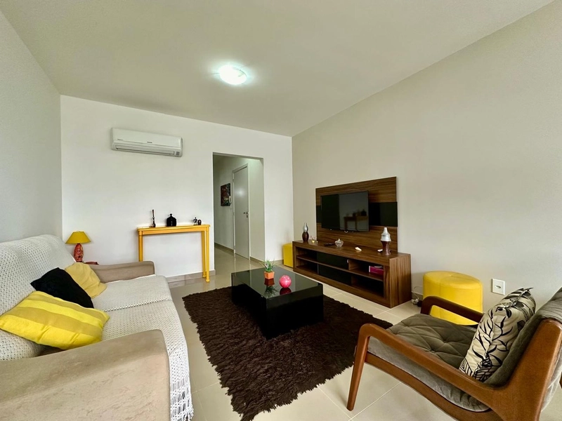 Apartamento 2 dormitórios, com sacada, mobiliado e decorado!: 6ª foto da galeria de imagens do imóvel