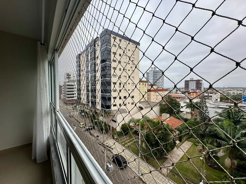 Apartamento 2 dormitórios, com sacada, mobiliado e decorado!: 2ª foto da galeria de imagens do imóvel