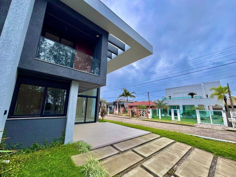 Sobrado novo em Xangrilá próximo ao mar: 4ª foto da galeria de imagens do imóvel