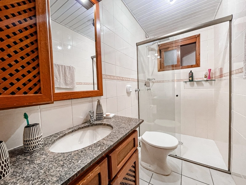 Apartamento de 3 Dormitórios com box uma Quadra do mar: 12ª foto da galeria de imagens do imóvel
