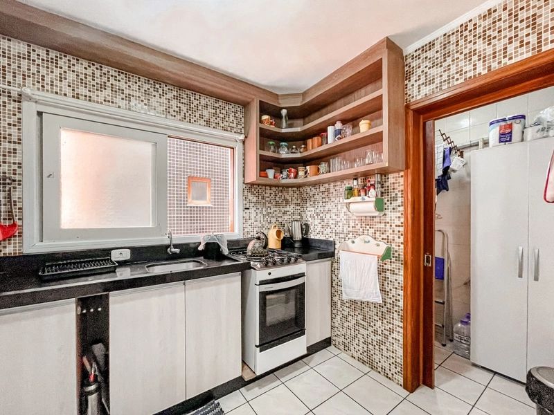 Apartamento de 3 Dormitórios com box uma Quadra do mar: 8ª foto da galeria de imagens do imóvel