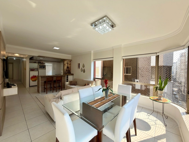 Apartamento de 3 Dormitórios com box: 8ª foto da galeria de imagens do imóvel
