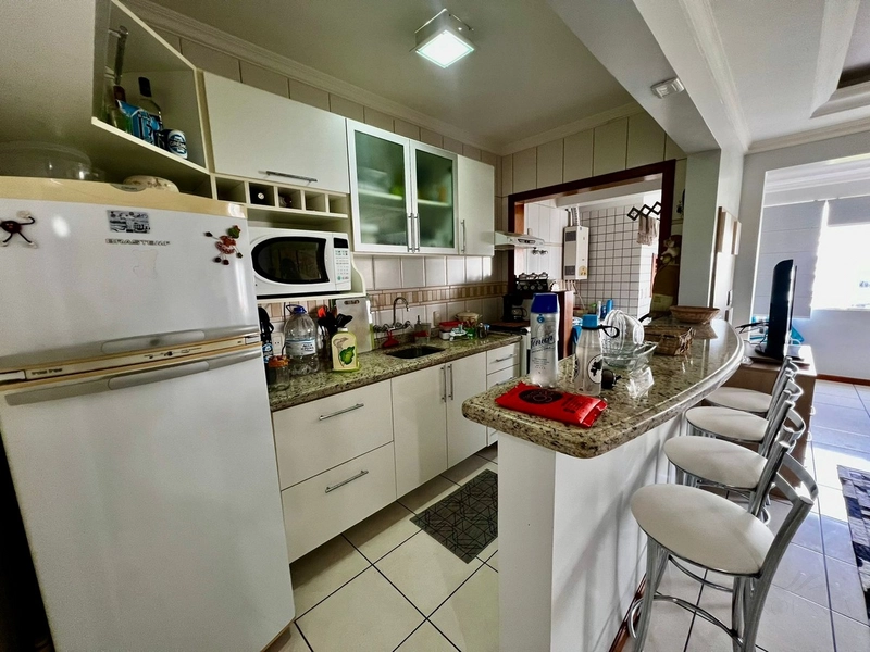 Apartamento de frente, mobiliado, na melhor Praça de Capão!: 4ª foto da galeria de imagens do imóvel